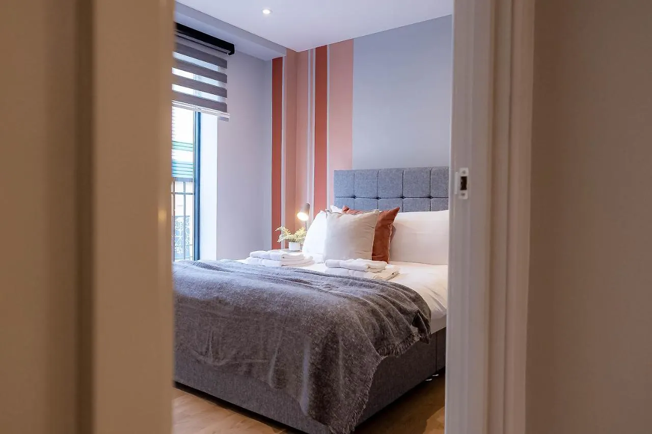 Luxurious Apartments Hackney Near Train Station London Storbritannien