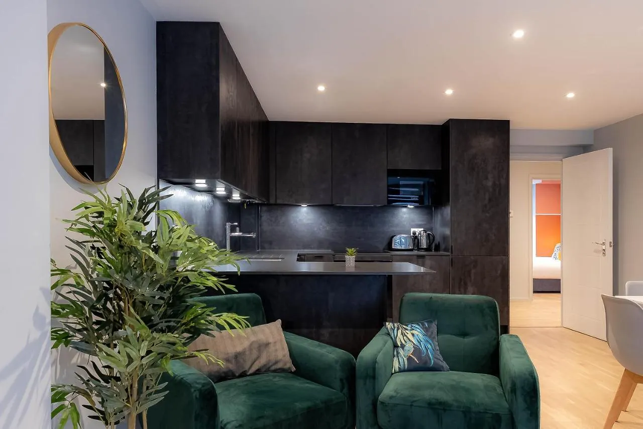 Luxurious Apartments Hackney Near Train Station London