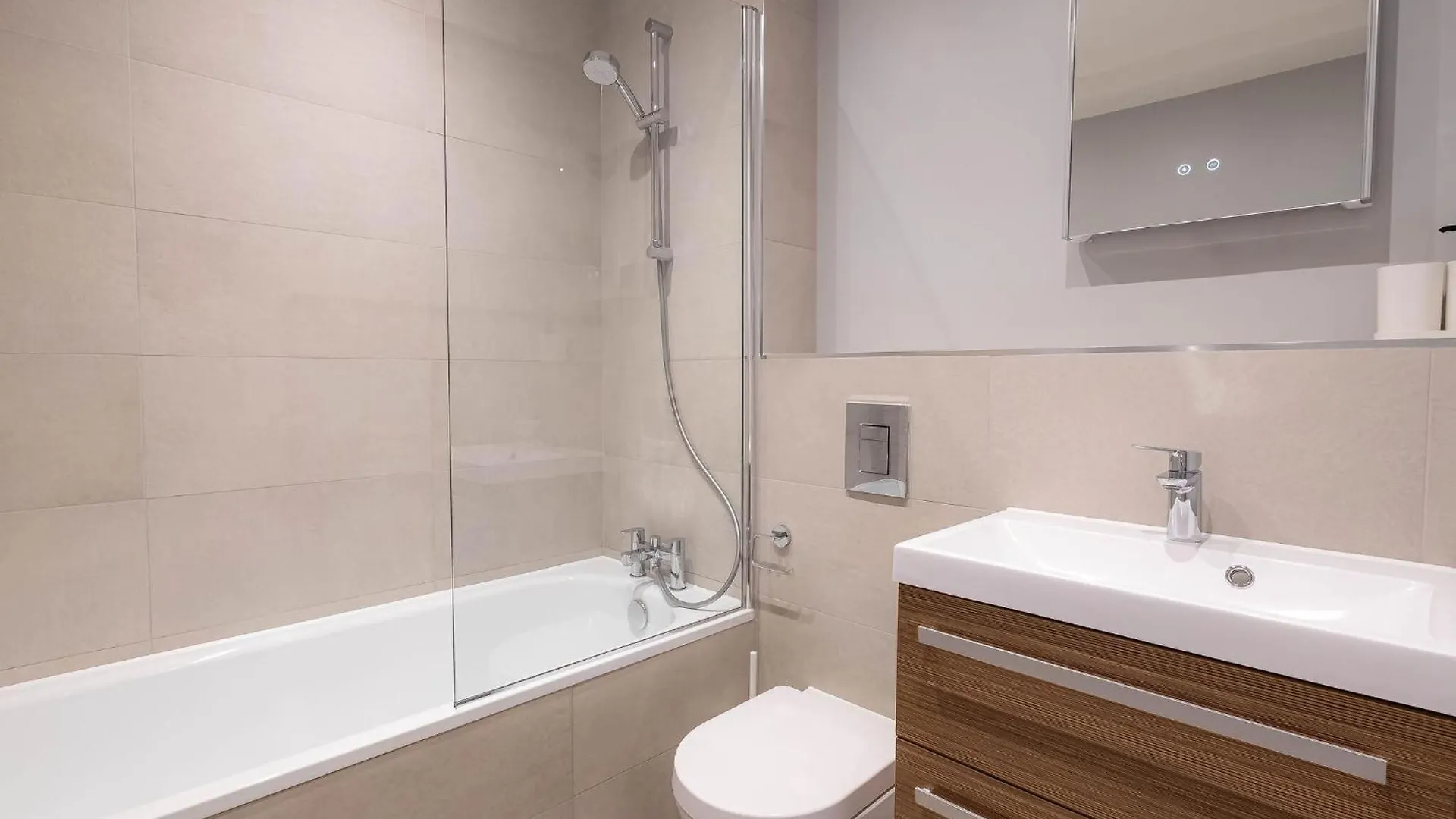 Luxurious Apartments Hackney Near Train Station London 0*,