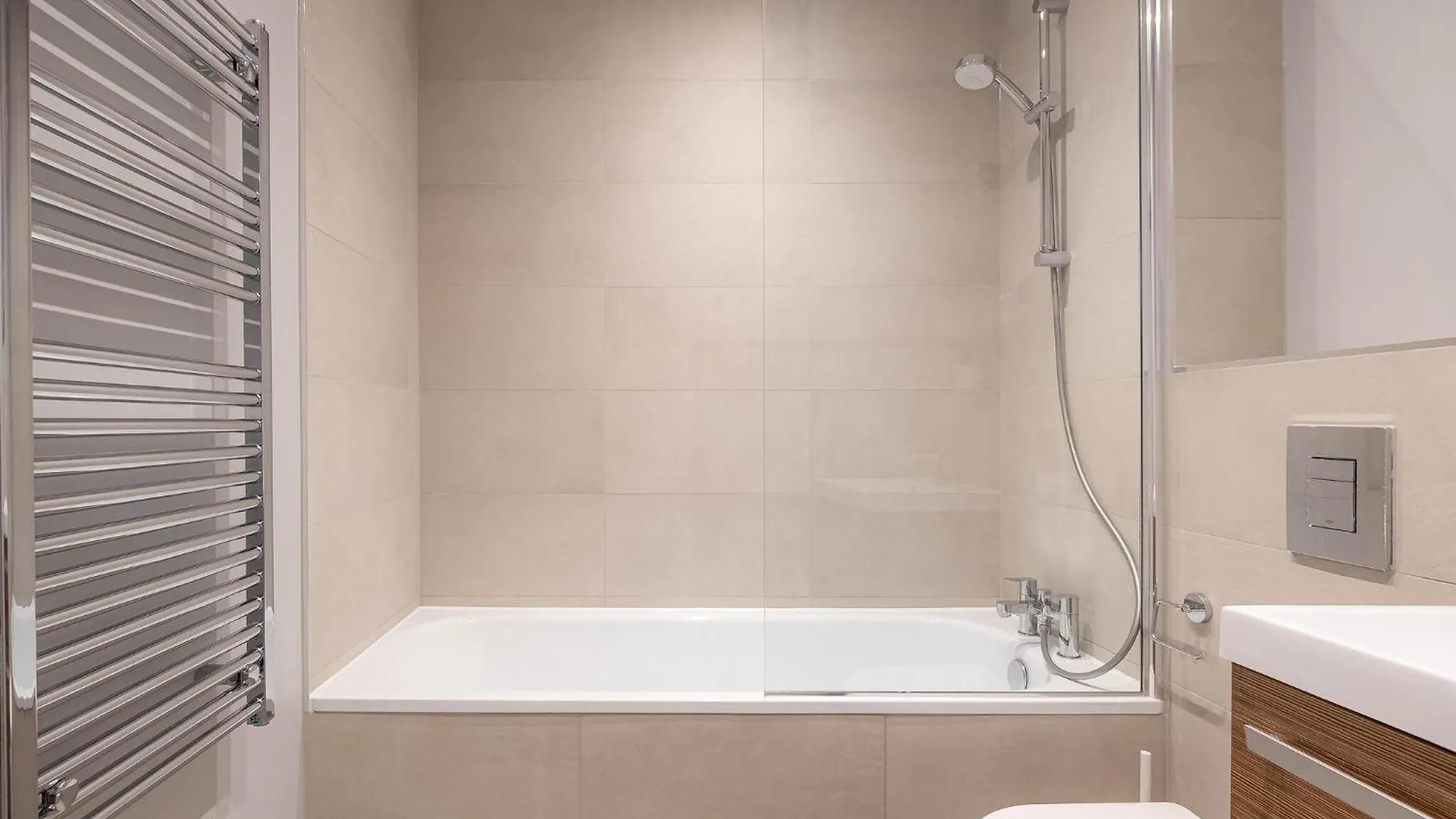 Luxurious Apartments Hackney Near Train Station London Ferienhaus