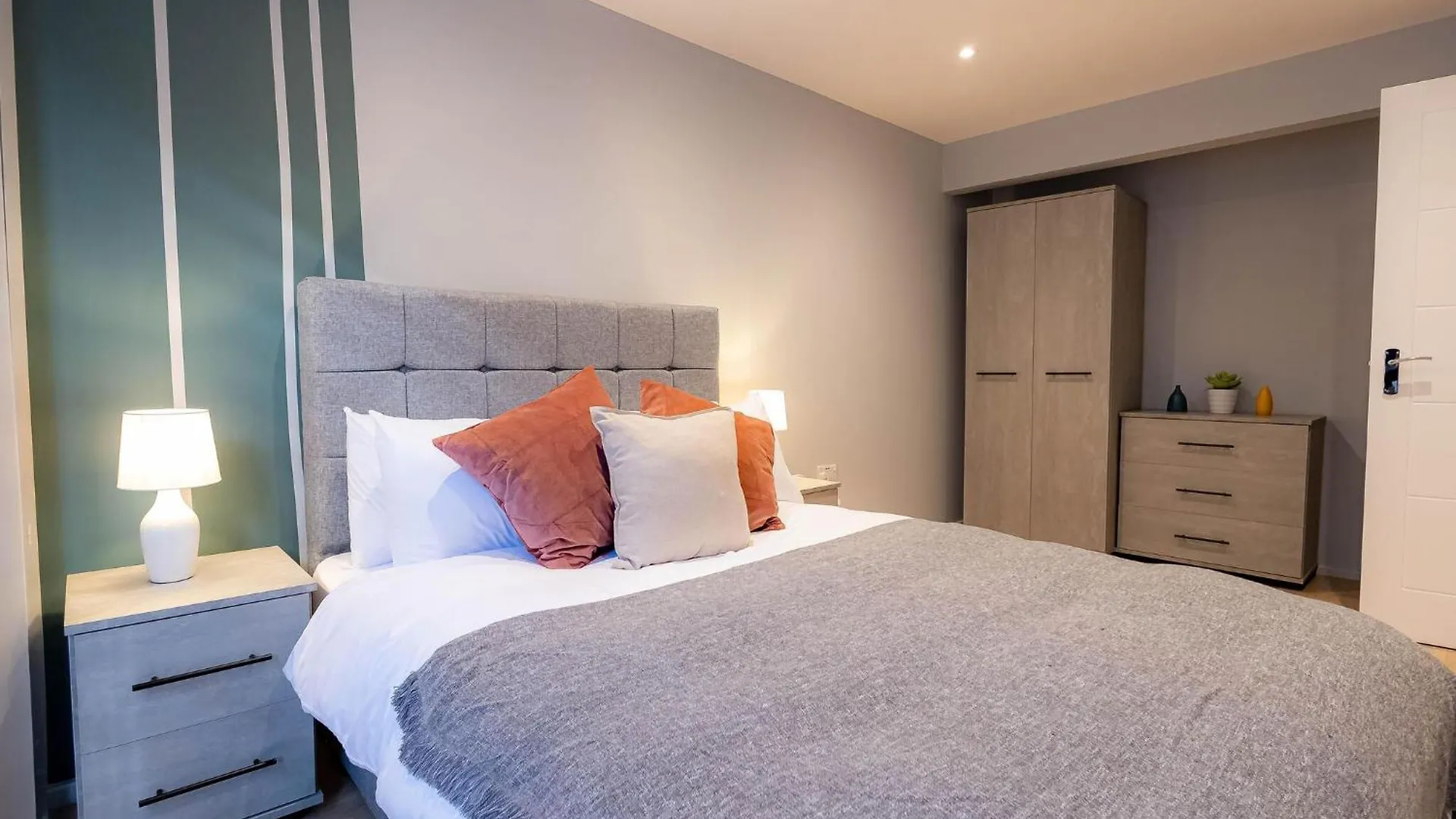 Luxurious Apartments Hackney Near Train Station London Ferienhaus