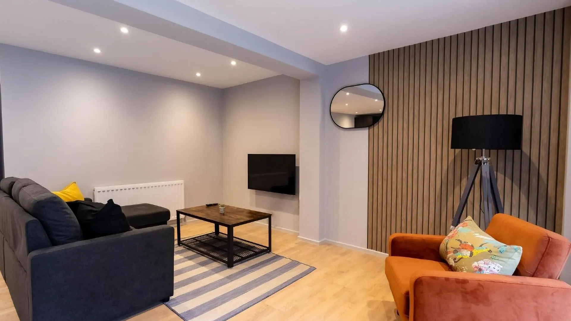 Luxurious Apartments Hackney Near Train Station London